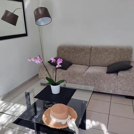 Two-bedroom Provencal Alojamento de Acomodação e Pequeno-almoço *