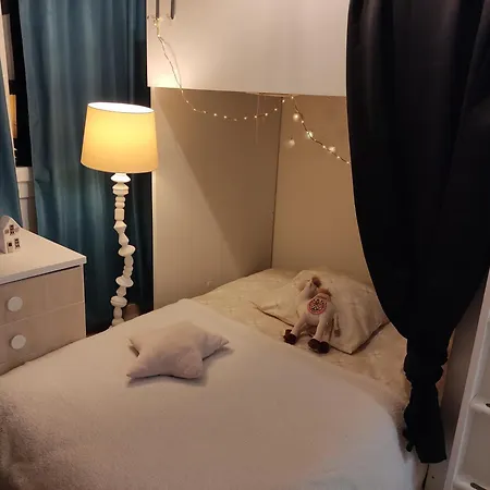 Two-bedroom Provencal * Aix-en-Provence